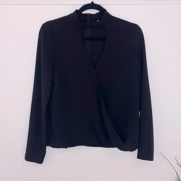 WAYF V neck blouse with choker wrap style long sleeves Size XS - Picture 4 of 17